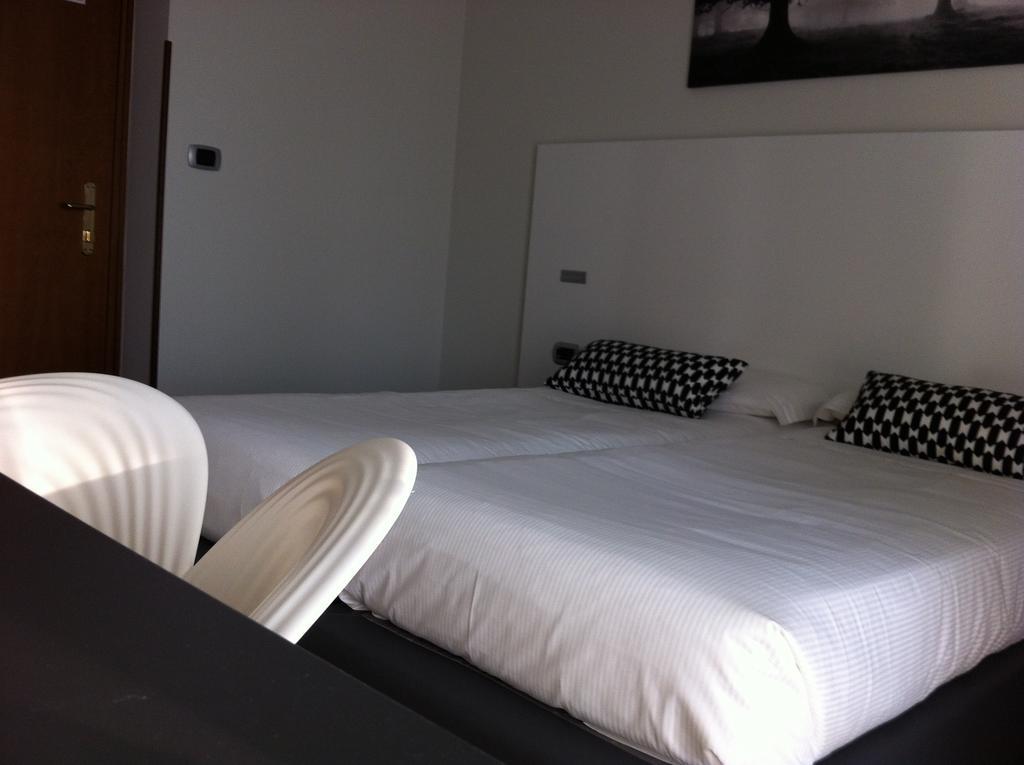 Hotel Villa Alberta Nago-Torbole Room photo